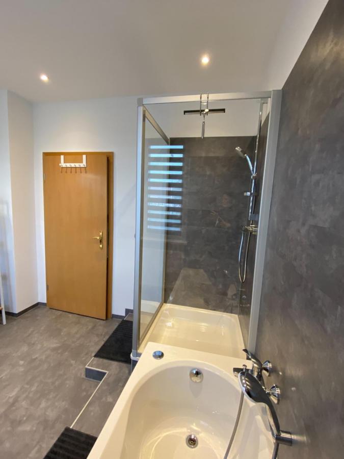 Exklusive Ferienwohnung In Einbeck, Top Lage! ภายนอก รูปภาพ